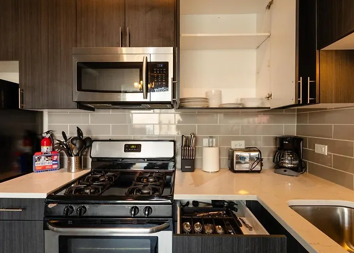 Mccormick Place 2br With Patio, Skyline View And Optional Parking Sleeps 6 Near Soldier Field And Grant Park Apartamento *