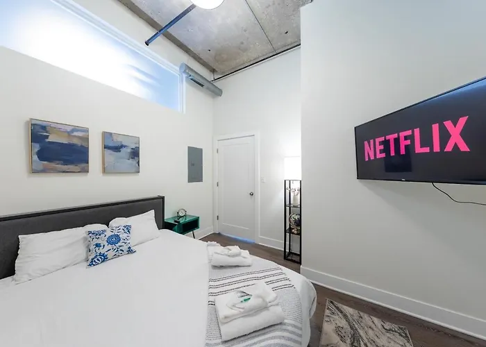 Apartamento Mccormick Place 2br With Patio, Skyline View And Optional Parking Sleeps 6 Near Soldier Field And Grant Park