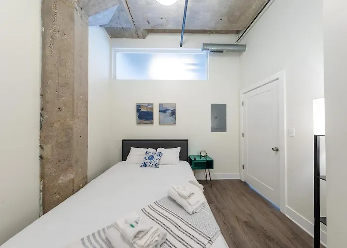 Apartamento Mccormick Place 2br With Patio, Skyline View And Optional Parking Sleeps 6 Near Soldier Field And Grant Park *